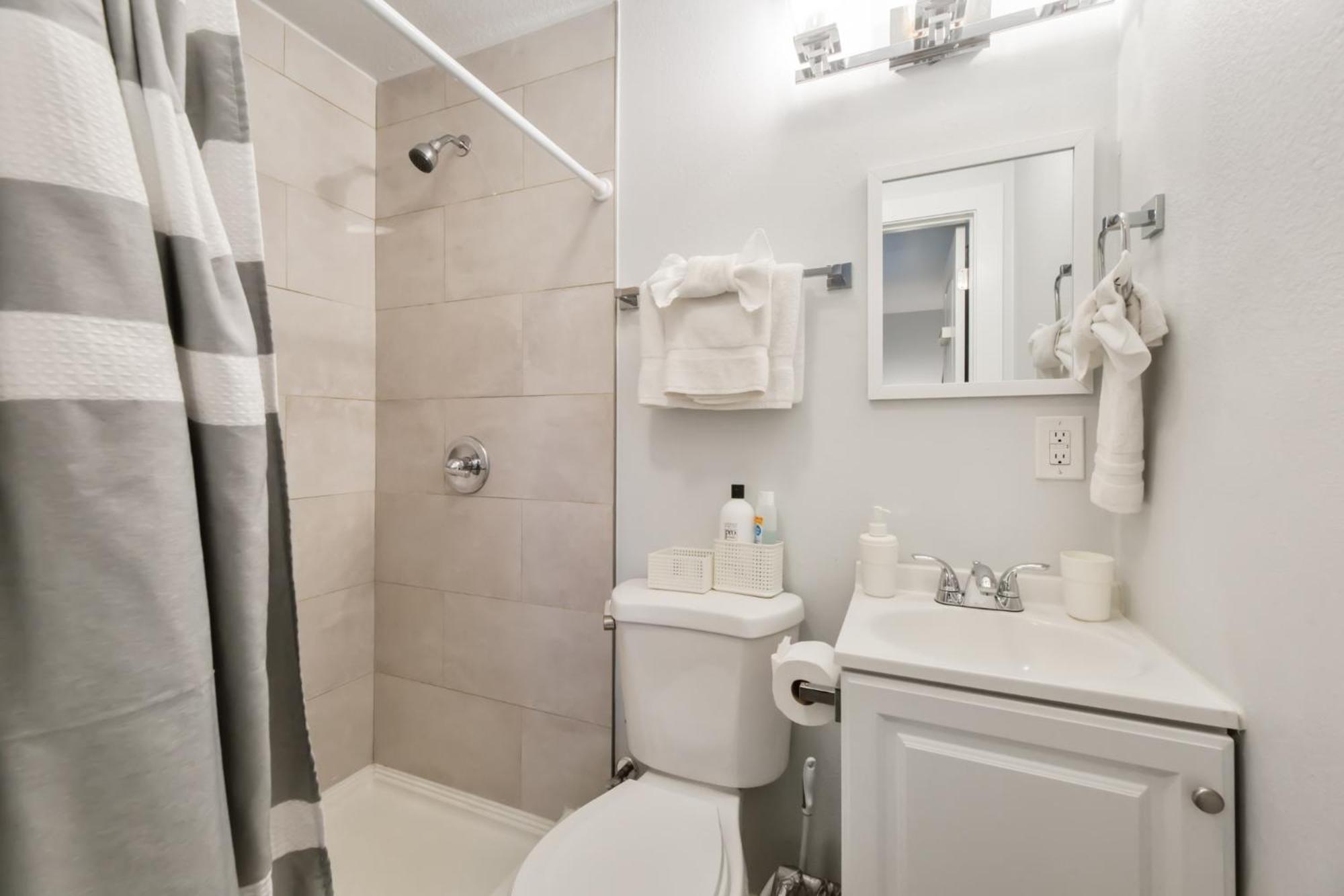 Rainier Guesthouse - Walk To Metro Seattle Ngoại thất bức ảnh